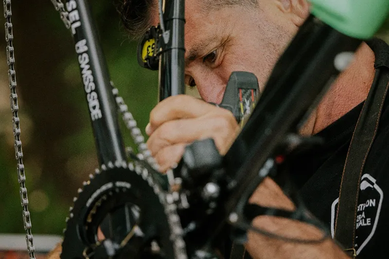 Ajustes personalizados de los pedales de una bicicleta tras un Análisis de pedalada